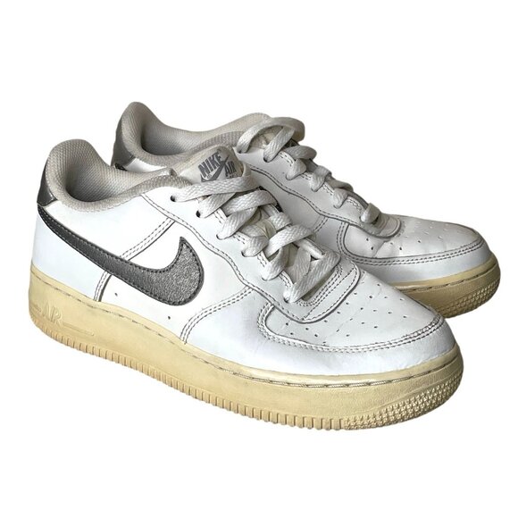 Nike Air Force 1 White Chrome Cream Sneakers Size 6 Youth EU 38.5 - Picture 1 of 16
